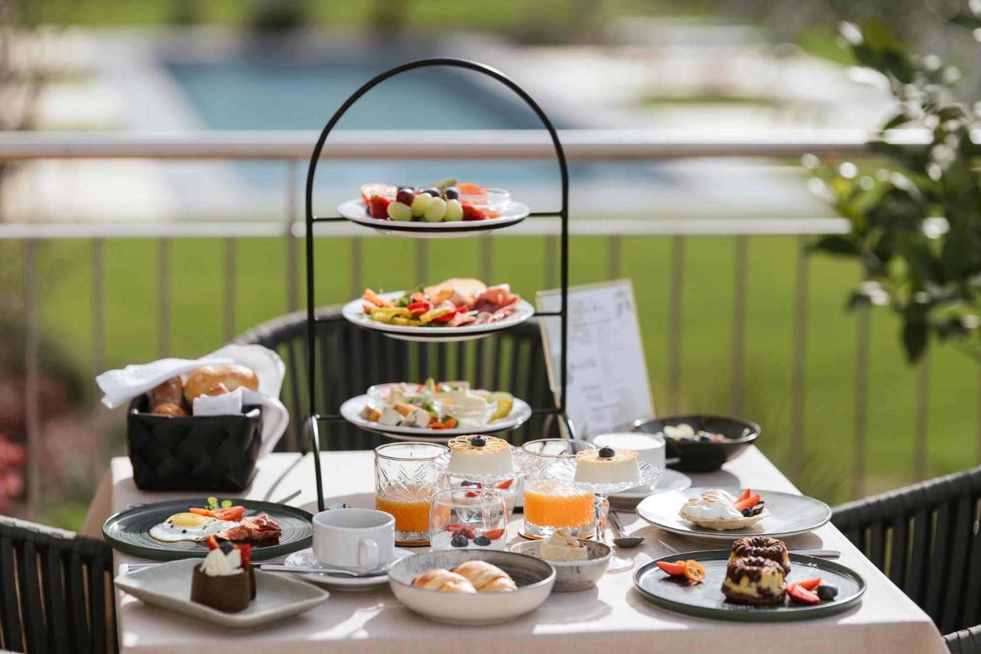 Boutique Hotel Wiesenhof - Adults Only Lana Eksteriør billede